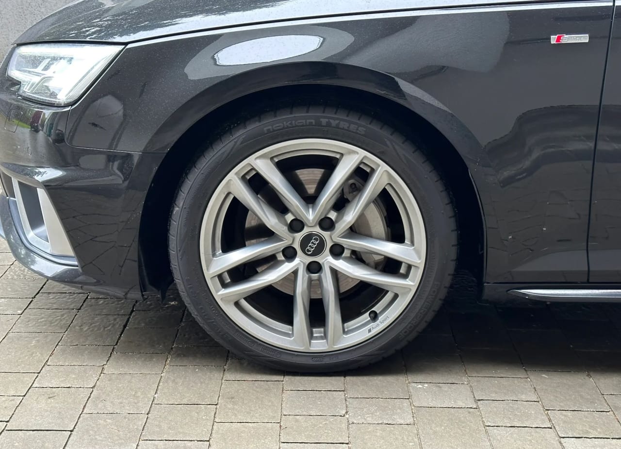 Zdjęcie oferty Audi A4 nr. 7