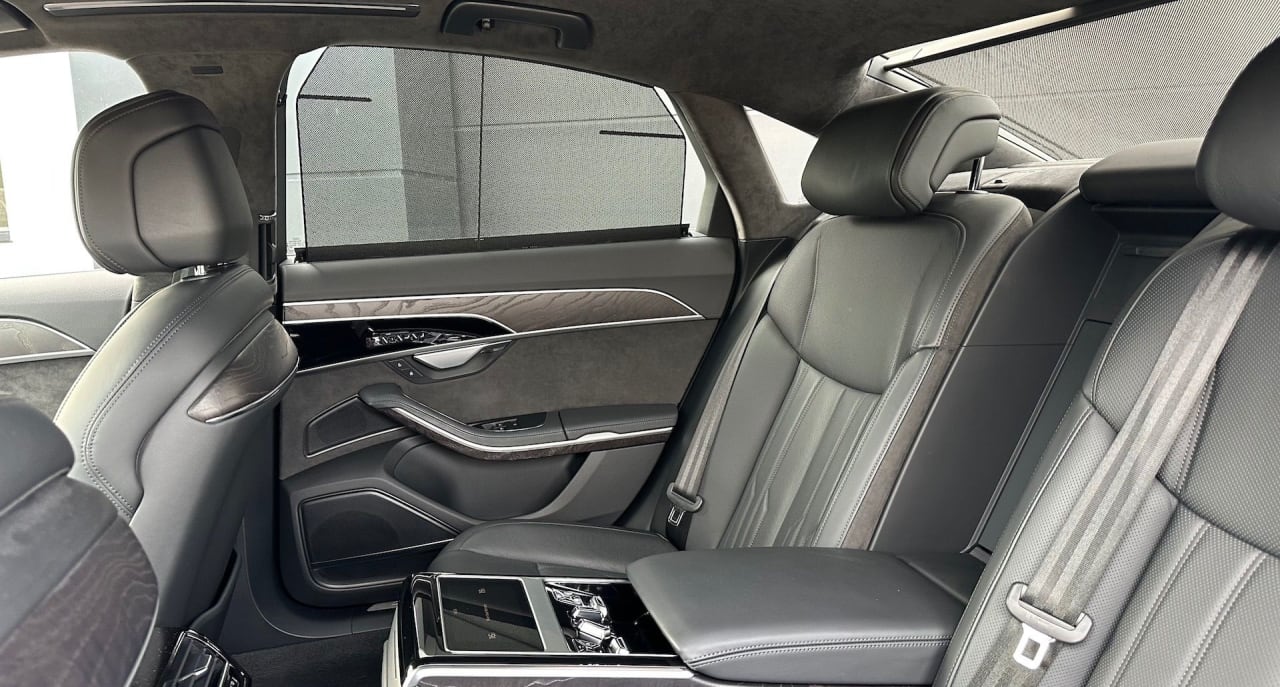 Zdjęcie oferty Audi A8 nr. 13