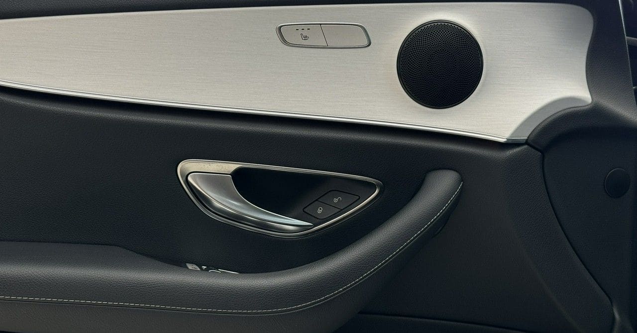 Zdjęcie oferty Mercedes-Benz Klasa E nr. 20
