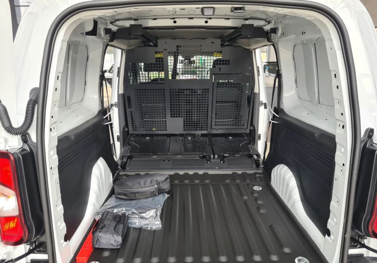 Zdjęcie oferty Peugeot e-Partner nr. 11