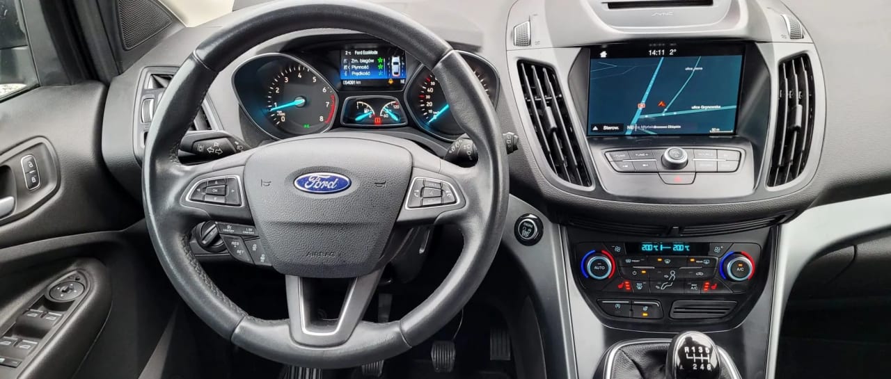 Zdjęcie oferty Ford Kuga nr. 14