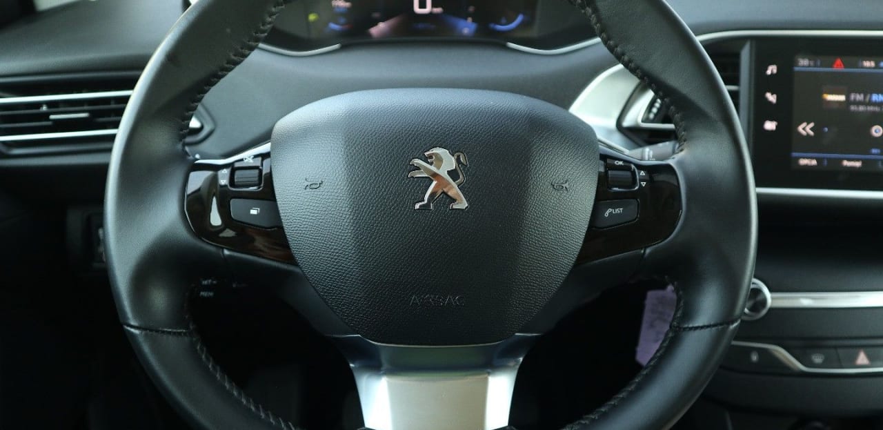 Zdjęcie oferty Peugeot 308 nr. 21