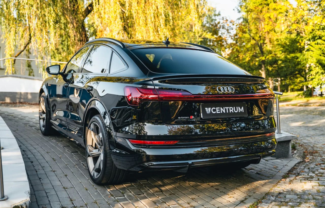 Zdjęcie oferty Audi e-tron nr. 6
