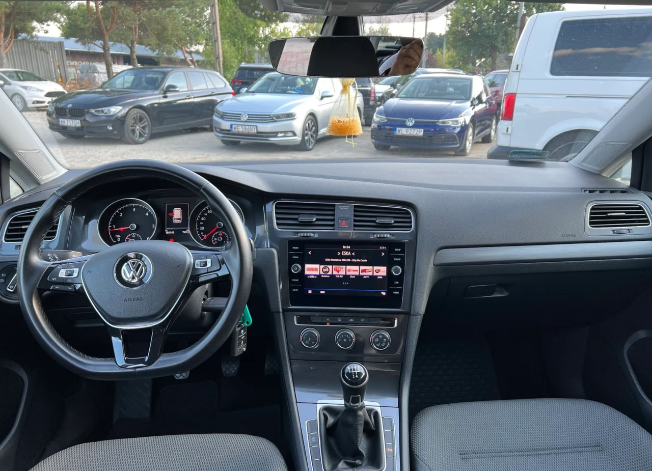 Zdjęcie oferty Volkswagen Golf nr. 21