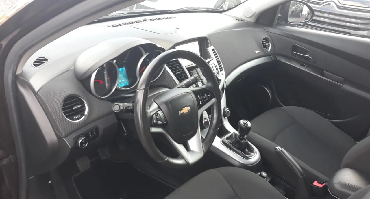 Zdjęcie oferty Chevrolet Cruze nr. 9