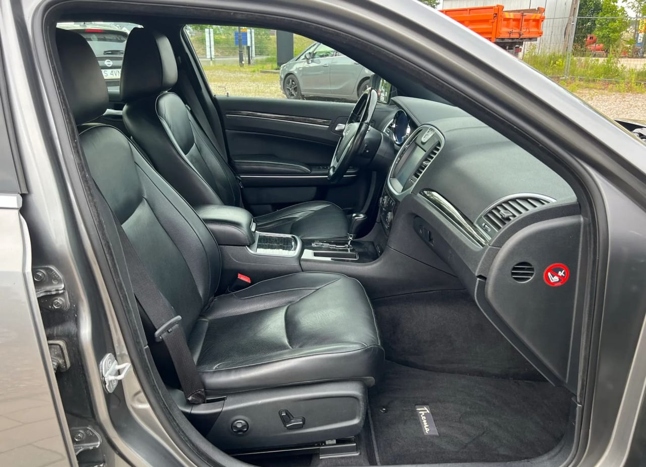 Zdjęcie oferty Lancia Thema nr. 22