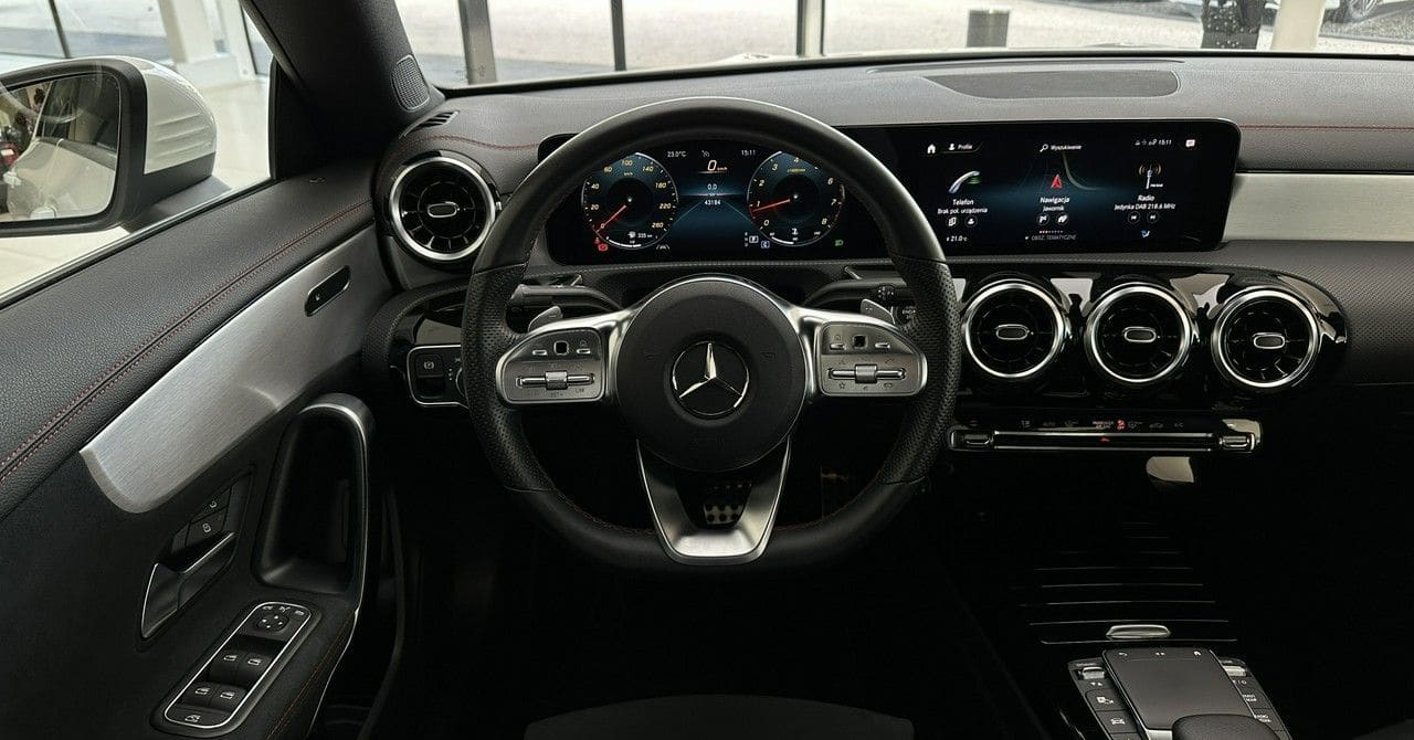 Zdjęcie oferty Mercedes-Benz CLA nr. 15