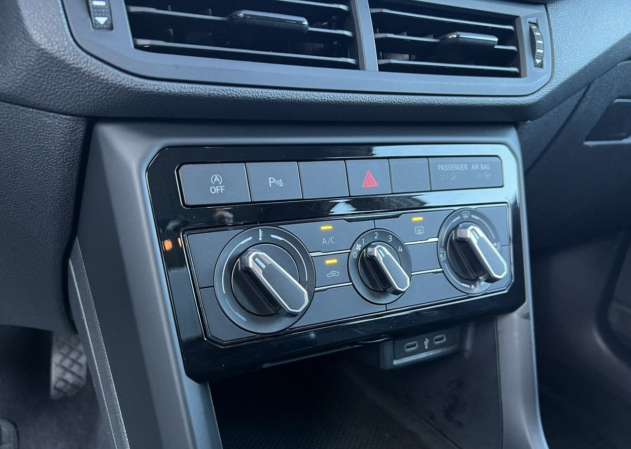 Zdjęcie oferty Volkswagen T-Cross nr. 30