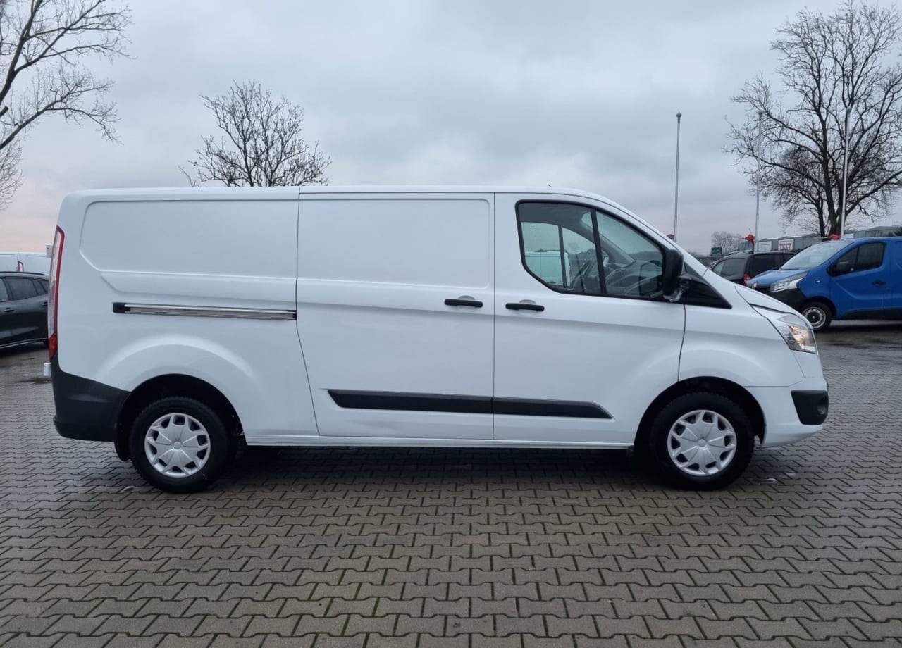 Zdjęcie oferty Ford Transit Custom Long *60900zł NETTO* 2,0TdCi/170KM nr. 5