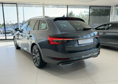 Zdjęcia oferty Skoda Superb nr. 4