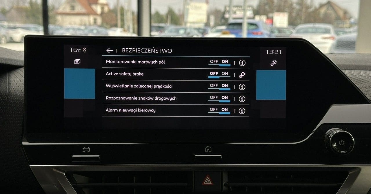 Zdjęcie oferty Citroen C4 nr. 29