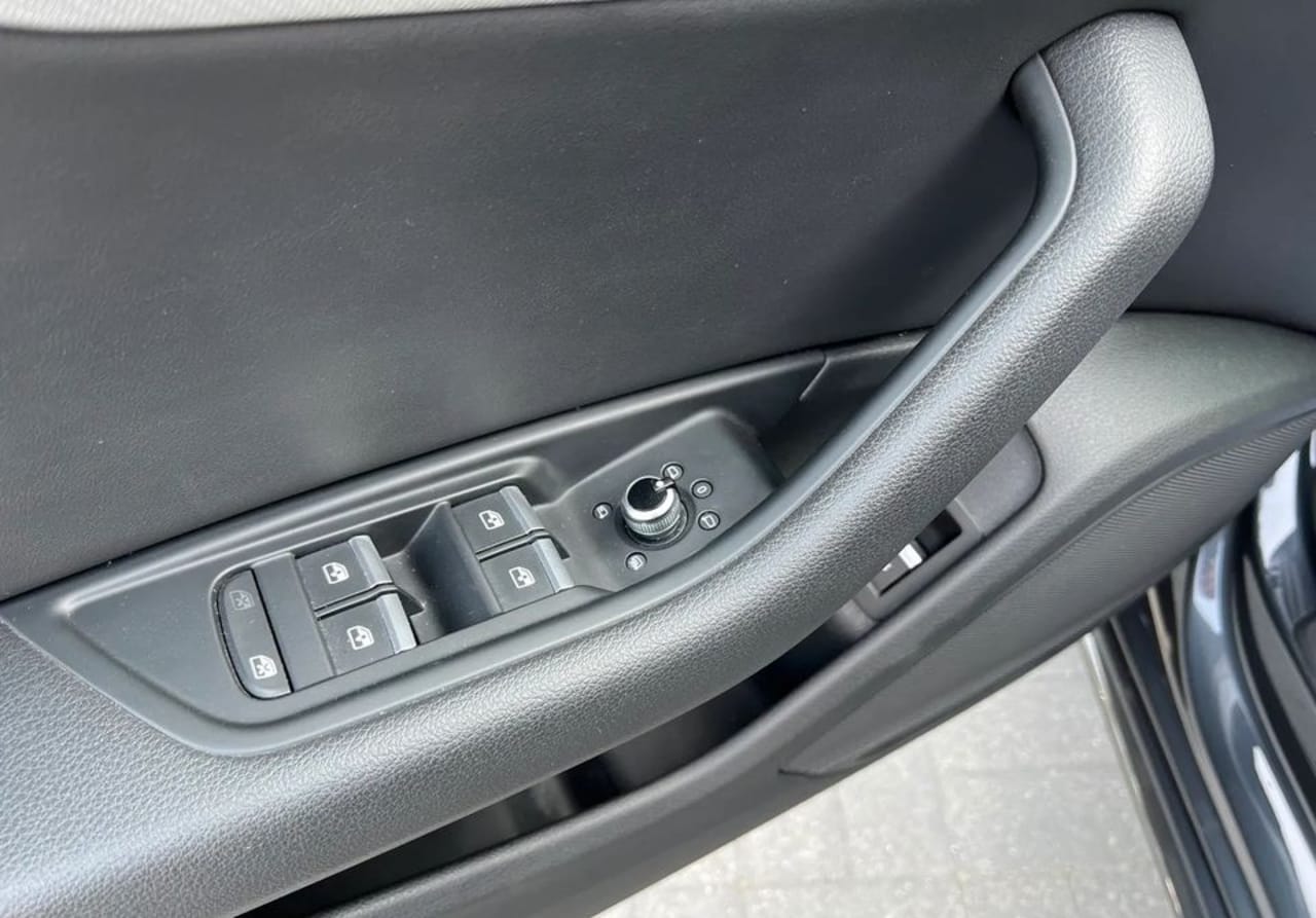 Zdjęcie oferty Audi A4 nr. 23