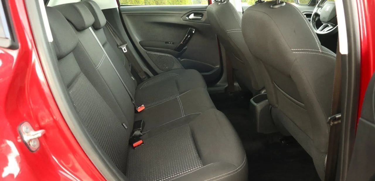 Zdjęcie oferty Peugeot 208 nr. 15