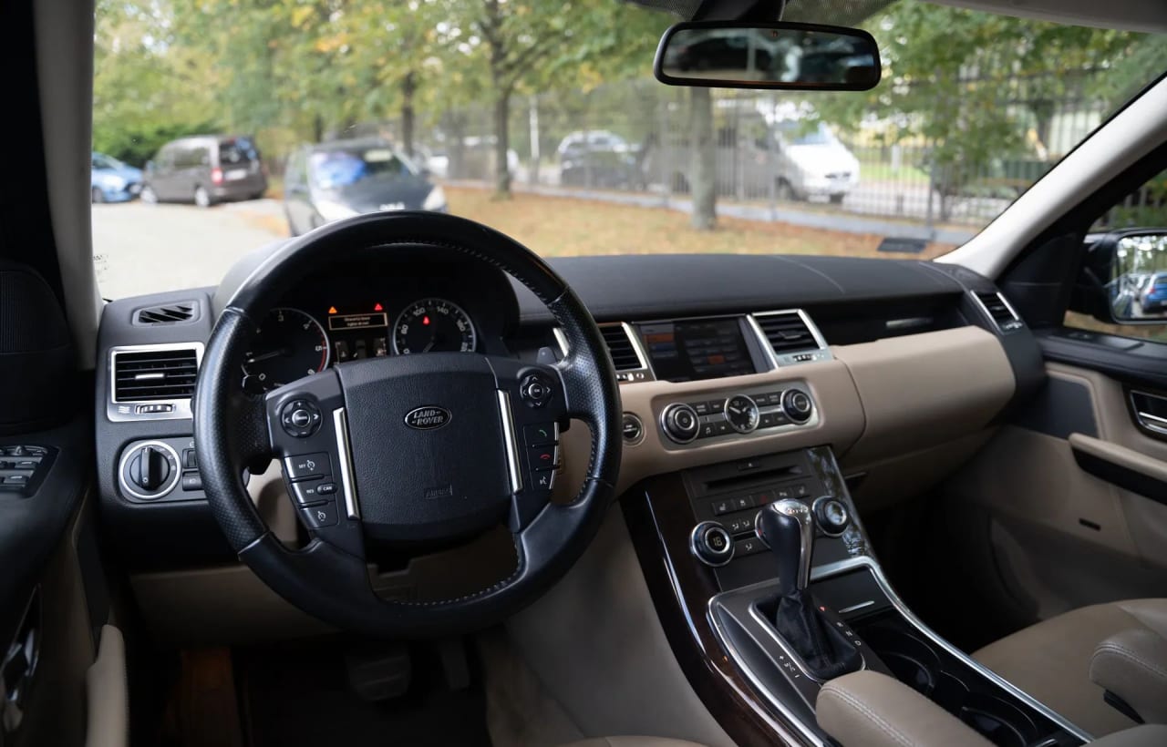 Zdjęcie oferty Land Rover Range Rover Sport nr. 16