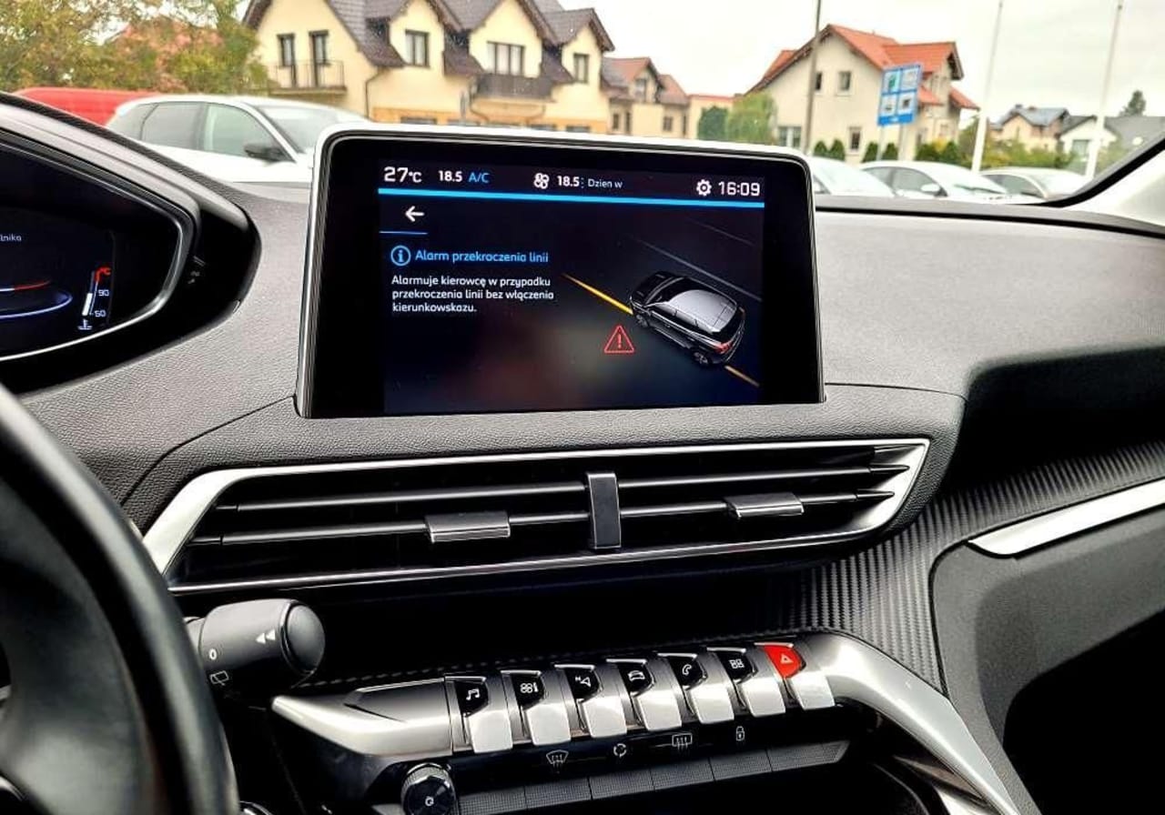 Zdjęcie oferty Peugeot 3008 nr. 19