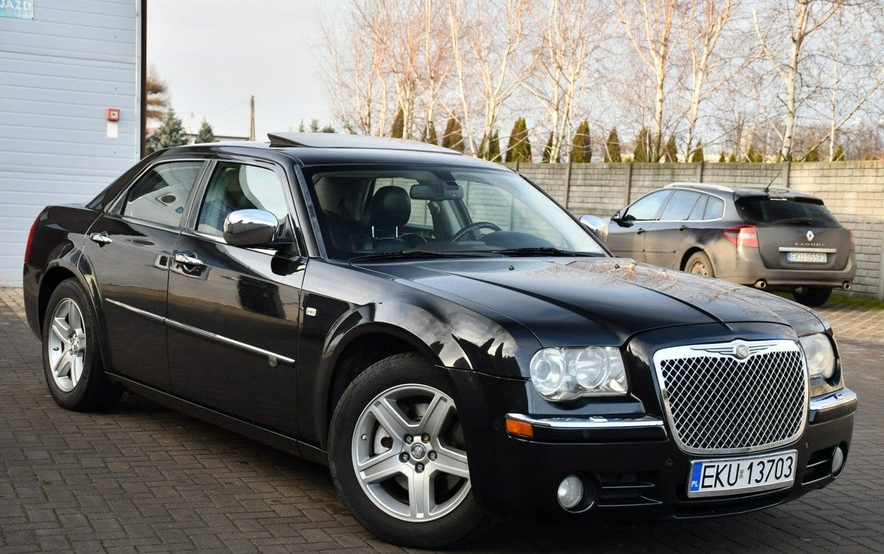 Zdjęcie oferty Chrysler 300C nr. 4