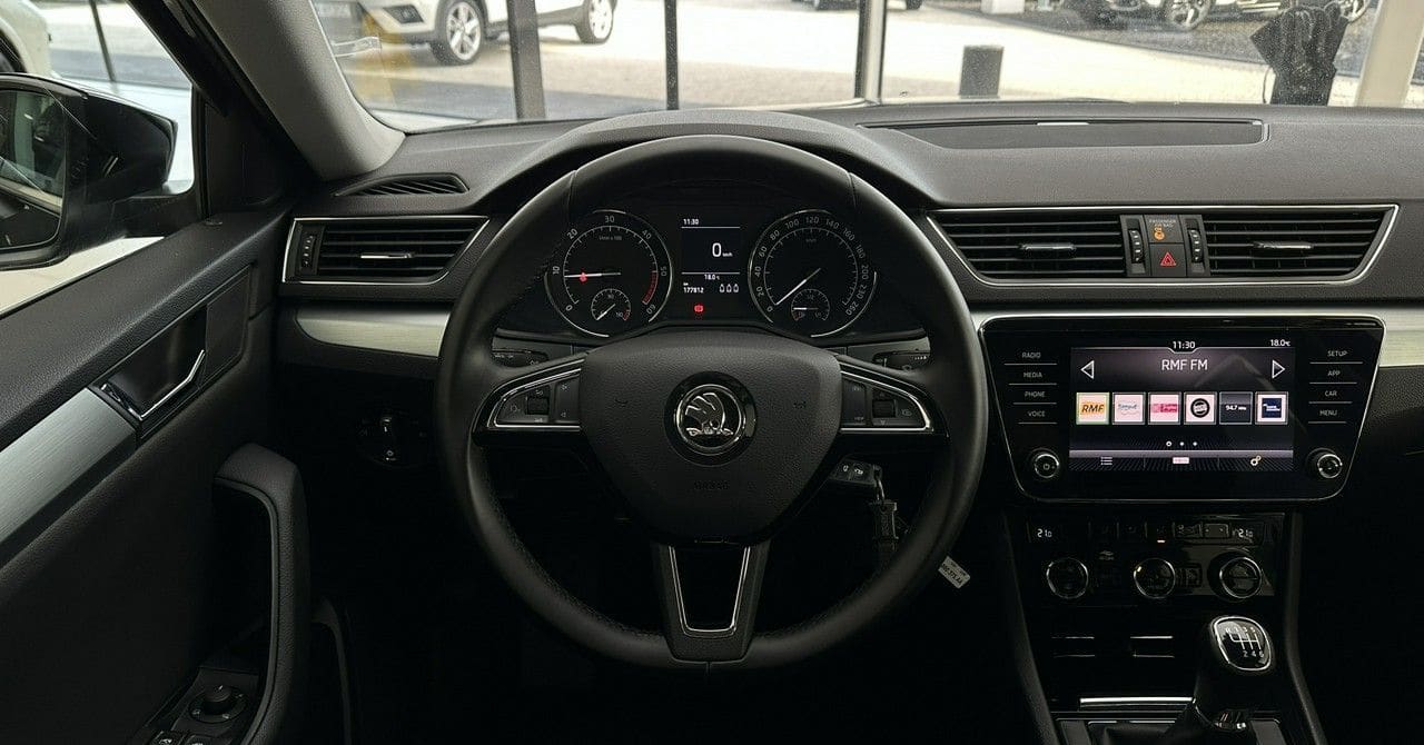 Zdjęcie oferty Skoda Superb nr. 14