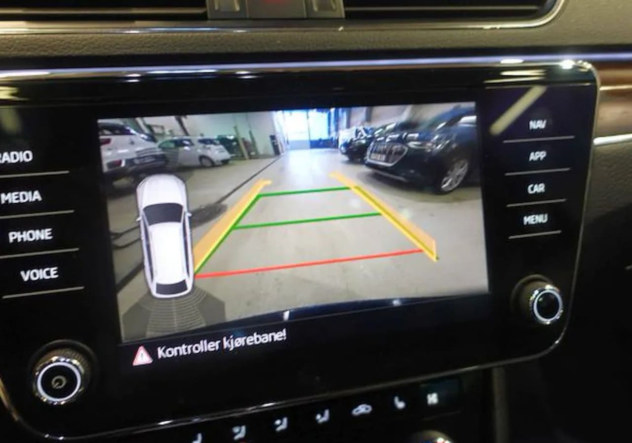 Zdjęcie oferty Skoda Superb nr. 14
