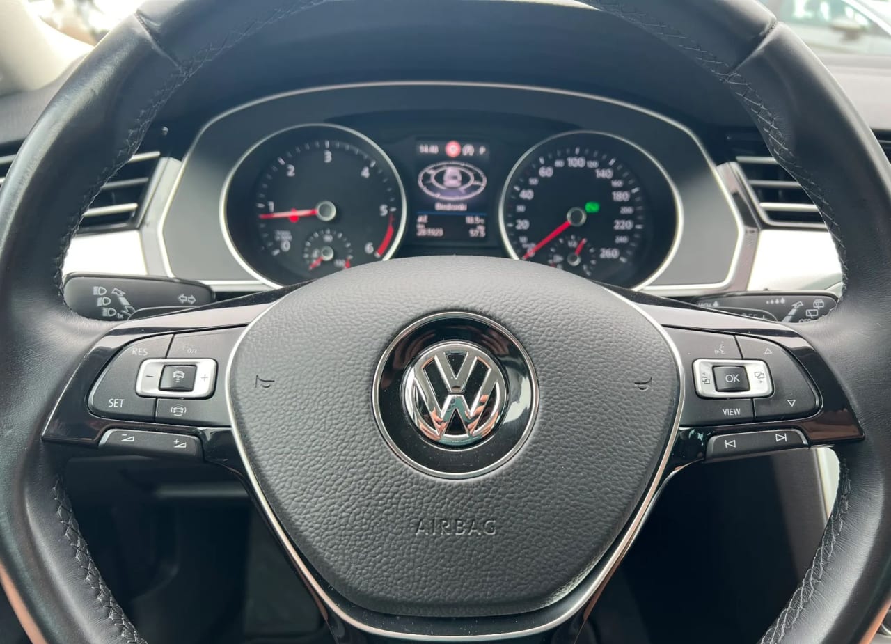 Zdjęcie oferty Volkswagen Passat nr. 15