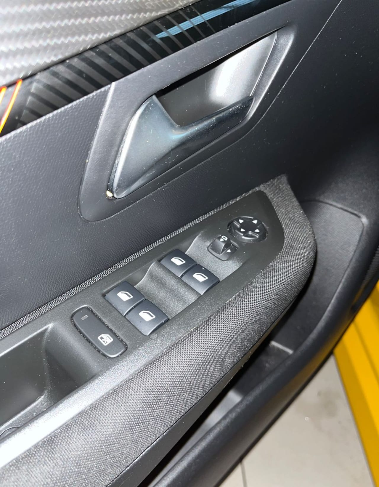 Zdjęcie oferty Peugeot 208 nr. 15