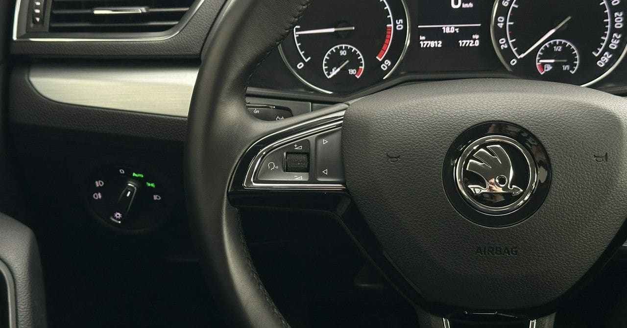 Zdjęcie oferty Skoda Superb nr. 21