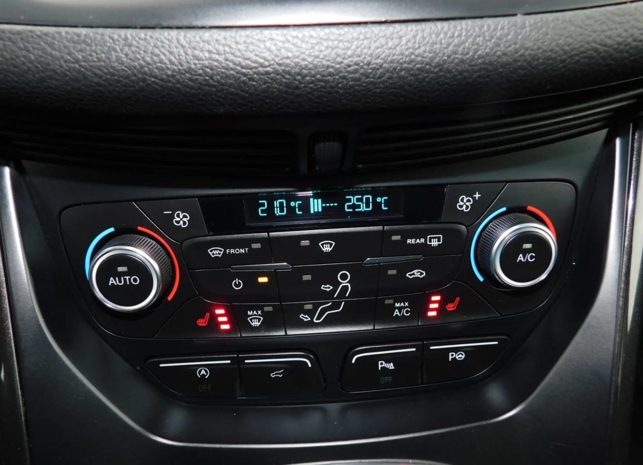 Zdjęcie oferty Ford Kuga nr. 14