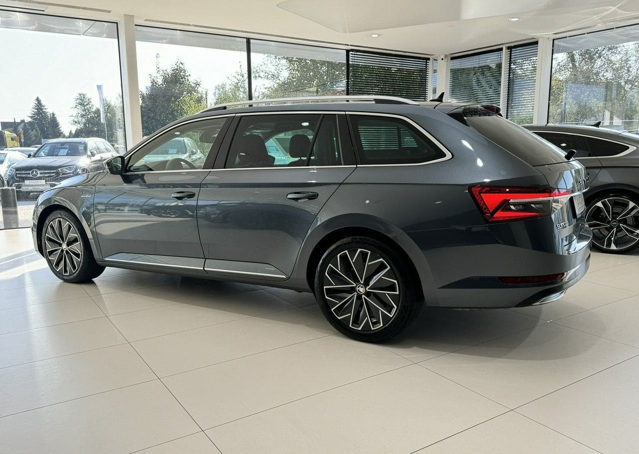 Zdjęcie oferty Skoda Superb nr. 3