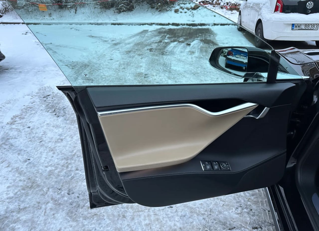 Zdjęcie oferty Tesla Model S nr. 10