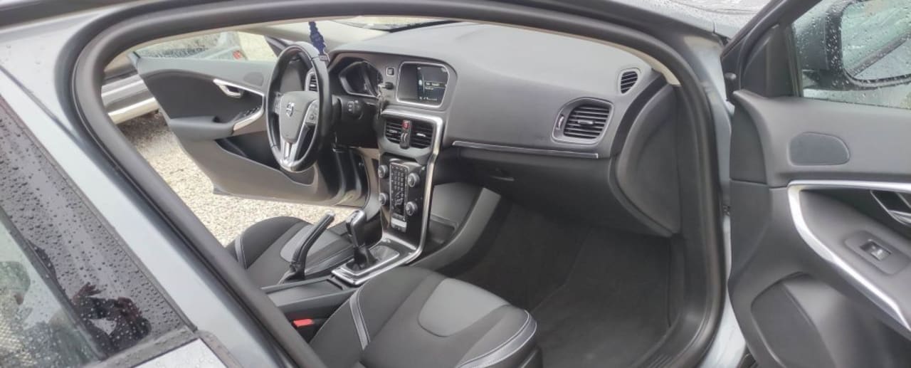 Zdjęcie oferty Volvo V40 nr. 25