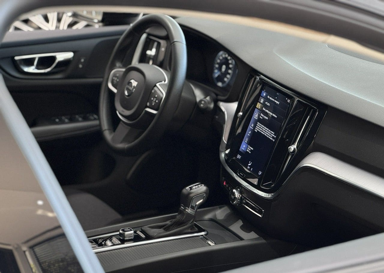 Zdjęcie oferty Volvo V60 nr. 37