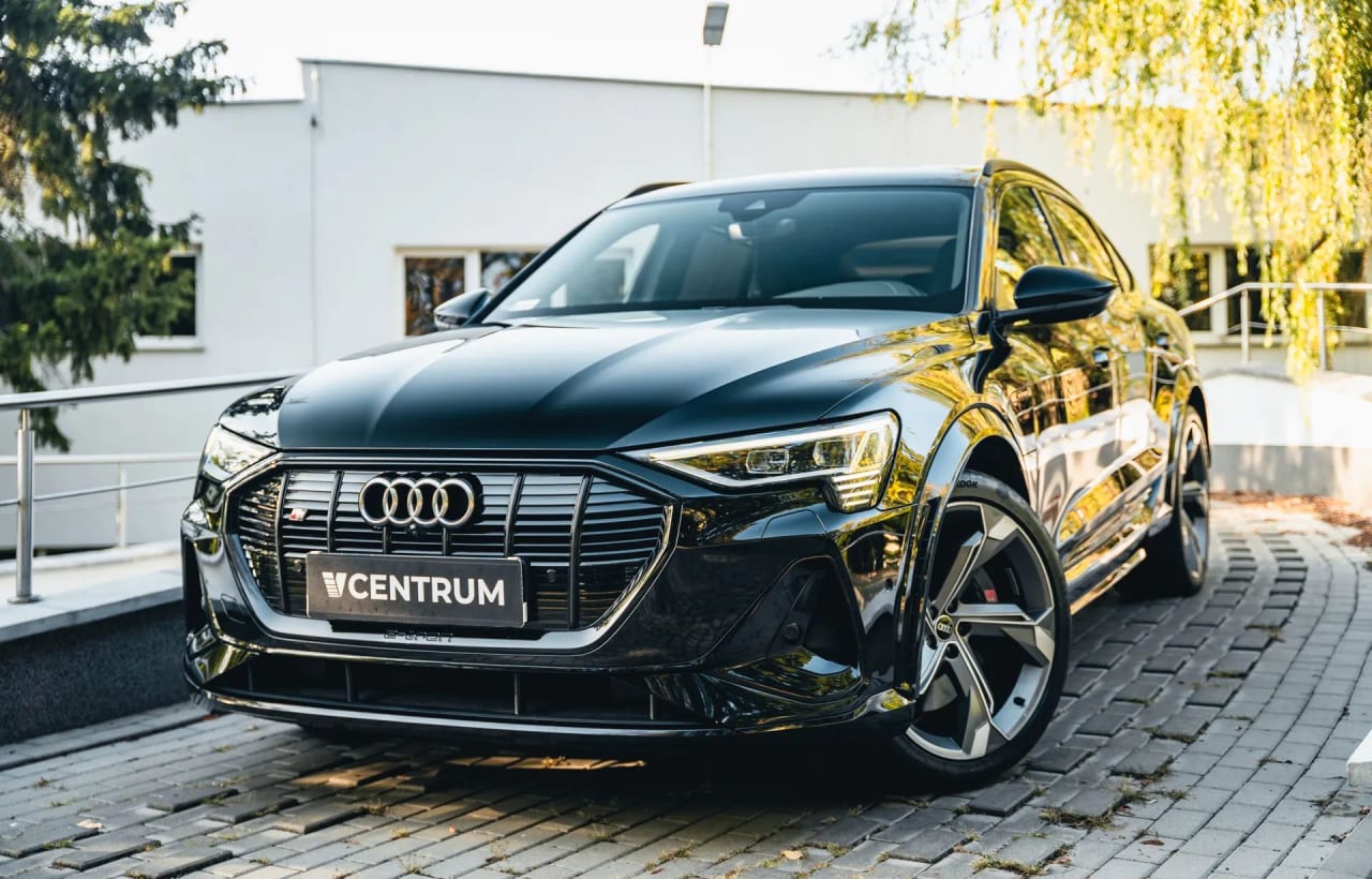 Zdjęcie oferty Audi e-tron nr. 1