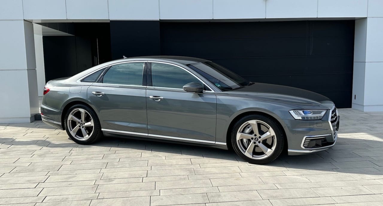 Zdjęcie oferty Audi A8 nr. 35