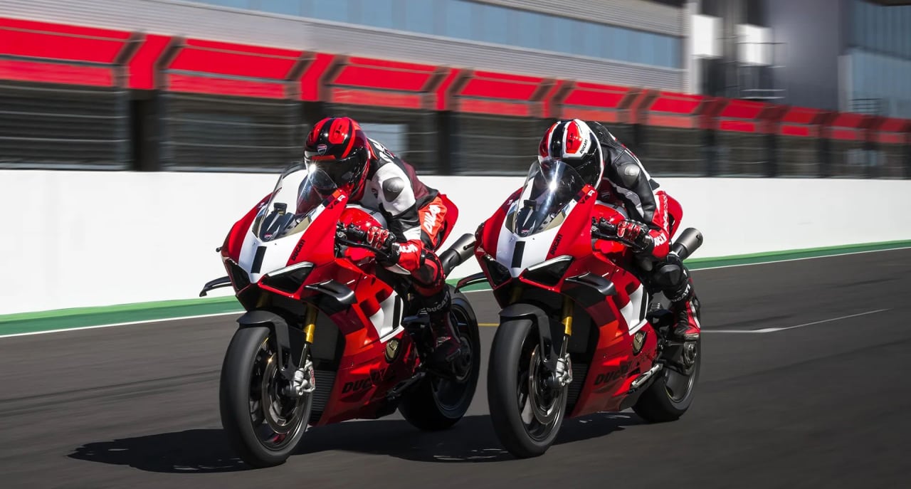 Zdjęcie oferty Ducati panigale-v4r nr. 11