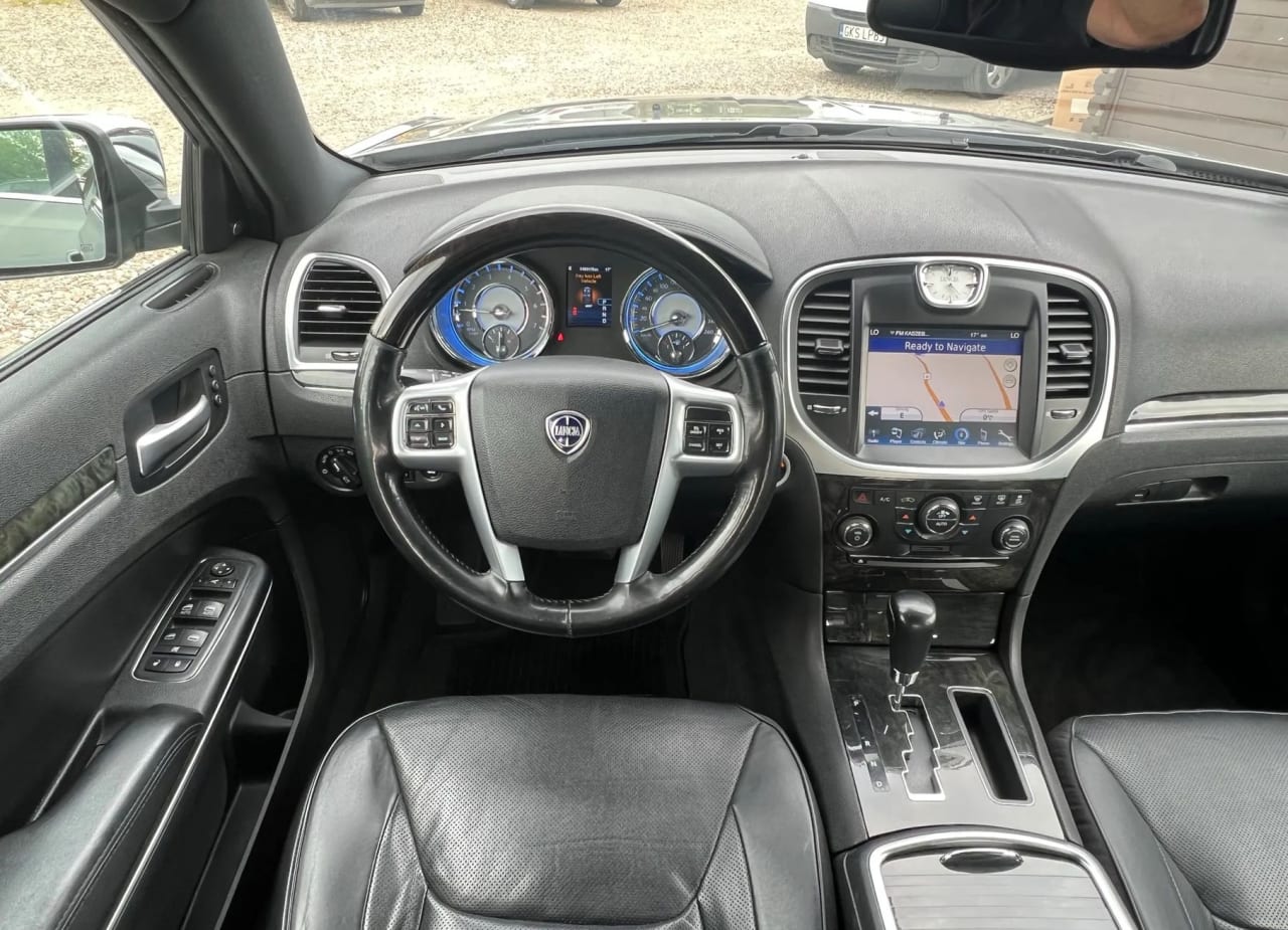 Zdjęcie oferty Lancia Thema nr. 18