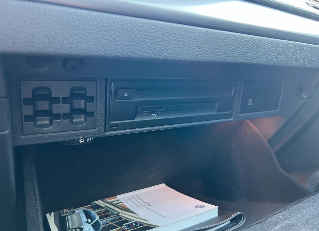 Zdjęcie oferty Volkswagen Golf nr. 12