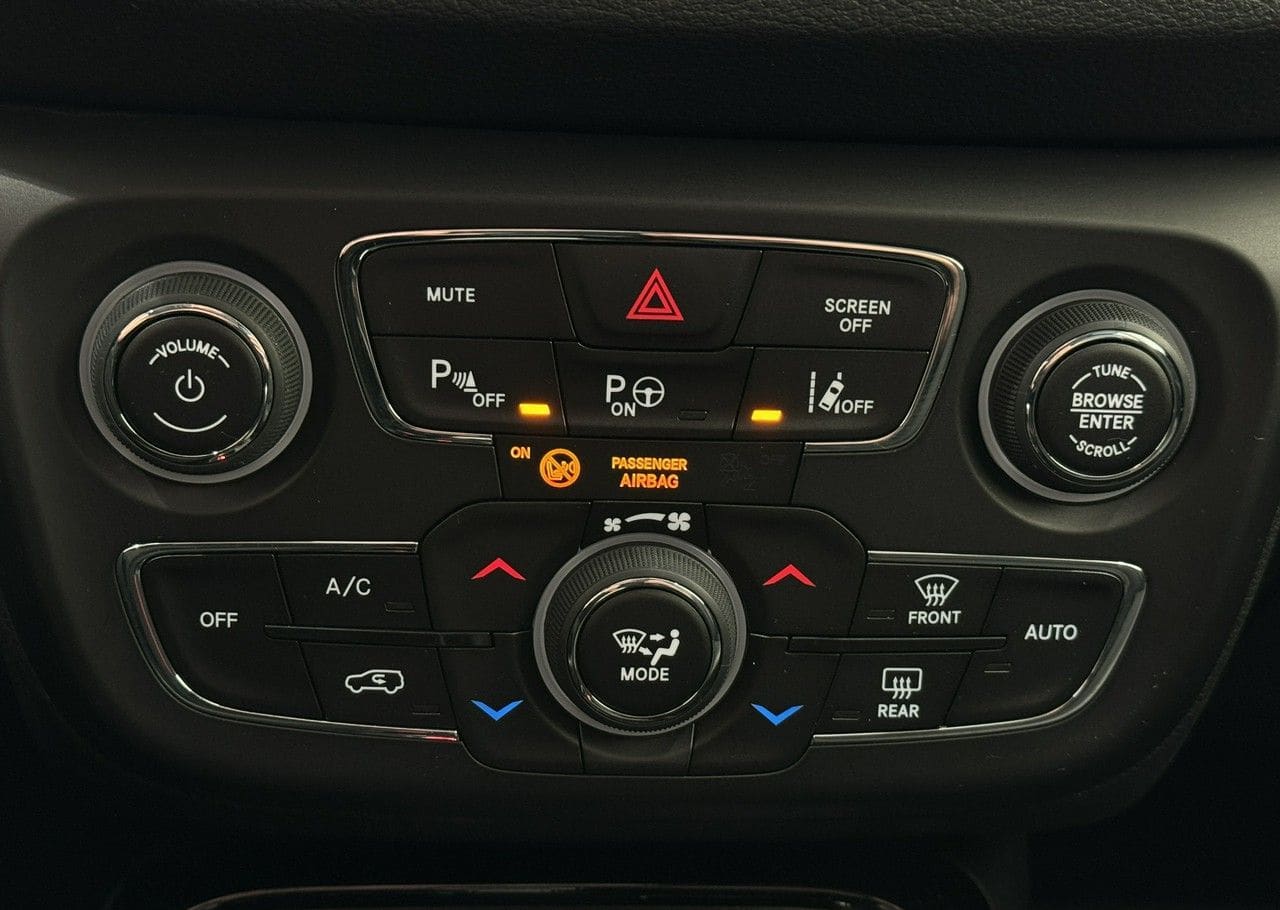 Zdjęcie oferty Jeep Compass nr. 25
