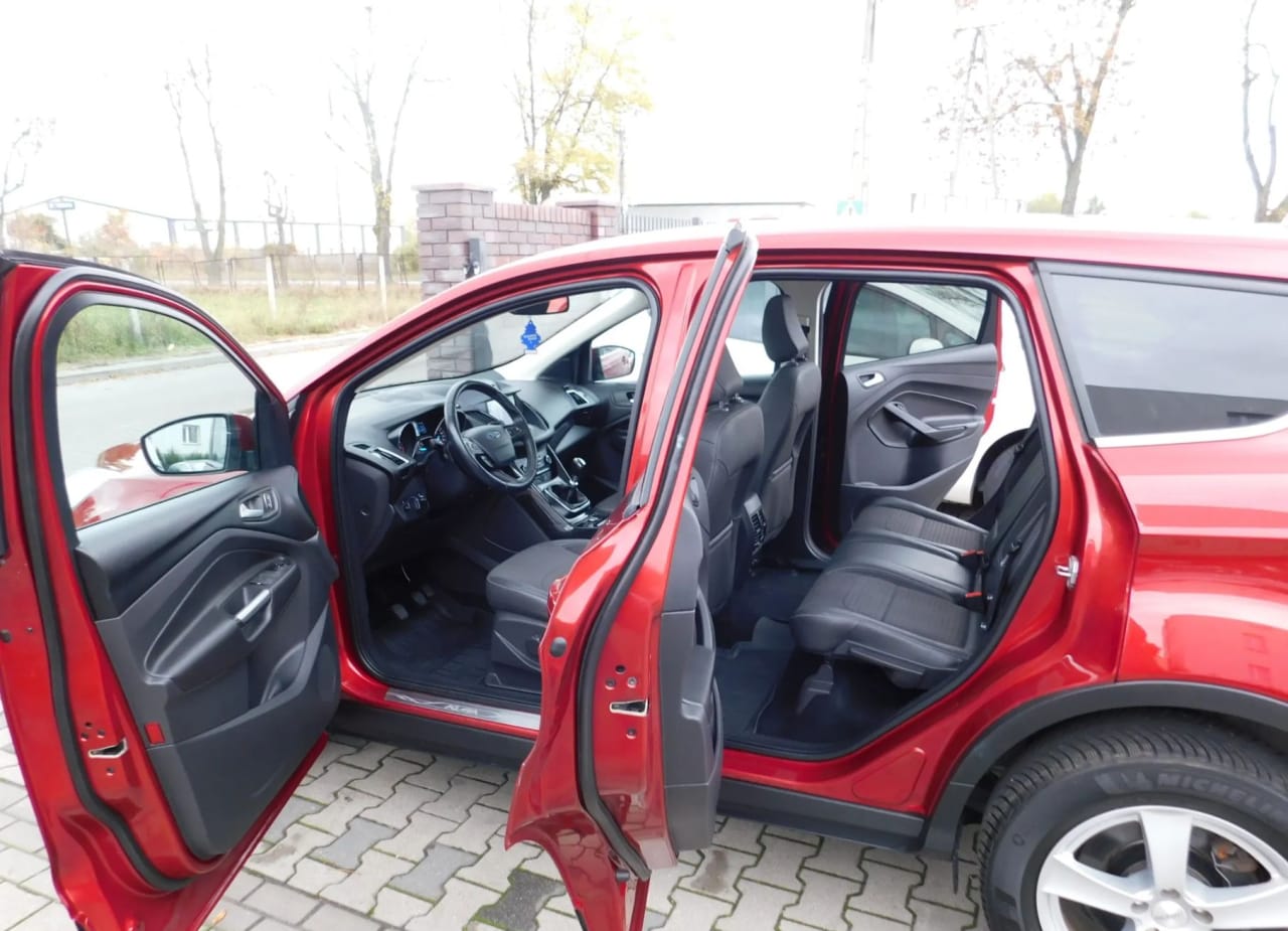 Zdjęcie oferty Ford Kuga nr. 8