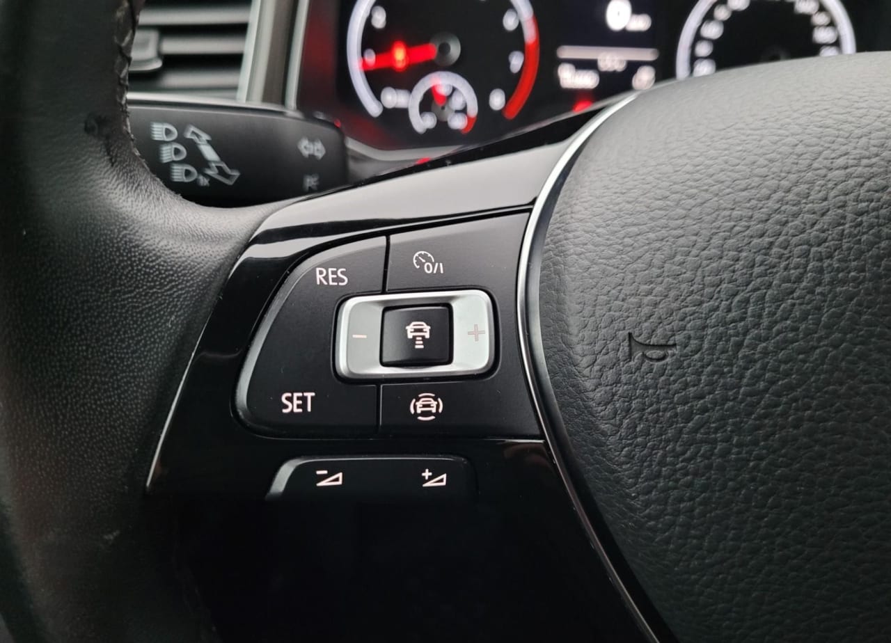 Zdjęcie oferty Volkswagen T-Roc nr. 8