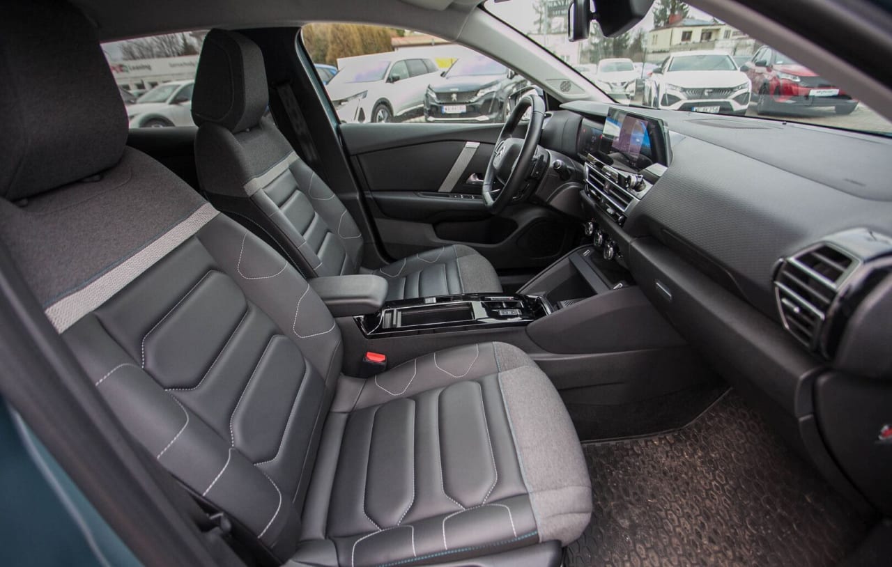 Zdjęcie oferty Citroen C4 nr. 8