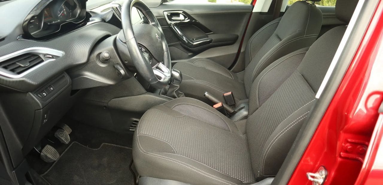 Zdjęcie oferty Peugeot 208 nr. 17