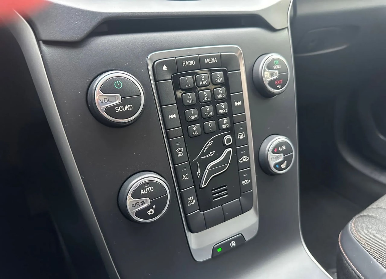 Zdjęcie oferty Volvo V40 nr. 17