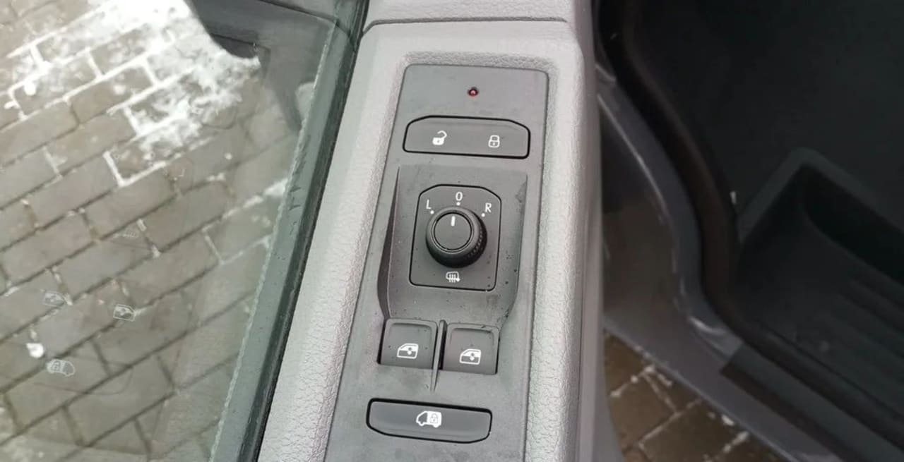 Zdjęcie oferty Volkswagen Transporter nr. 23