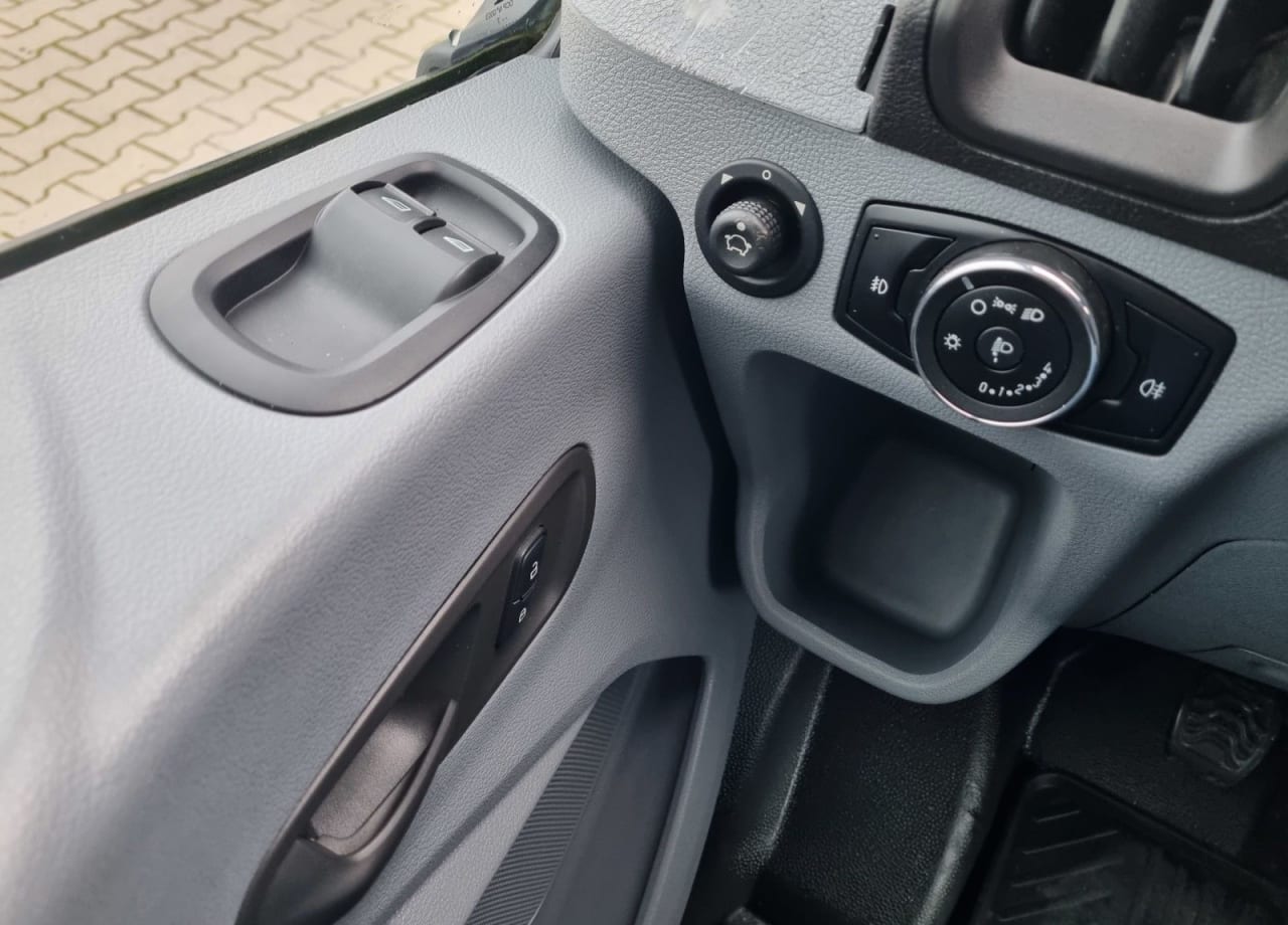 Zdjęcie oferty Ford Transit L3H2 *66999zł NETTO* 2,0 TdCi/131KM nr. 15