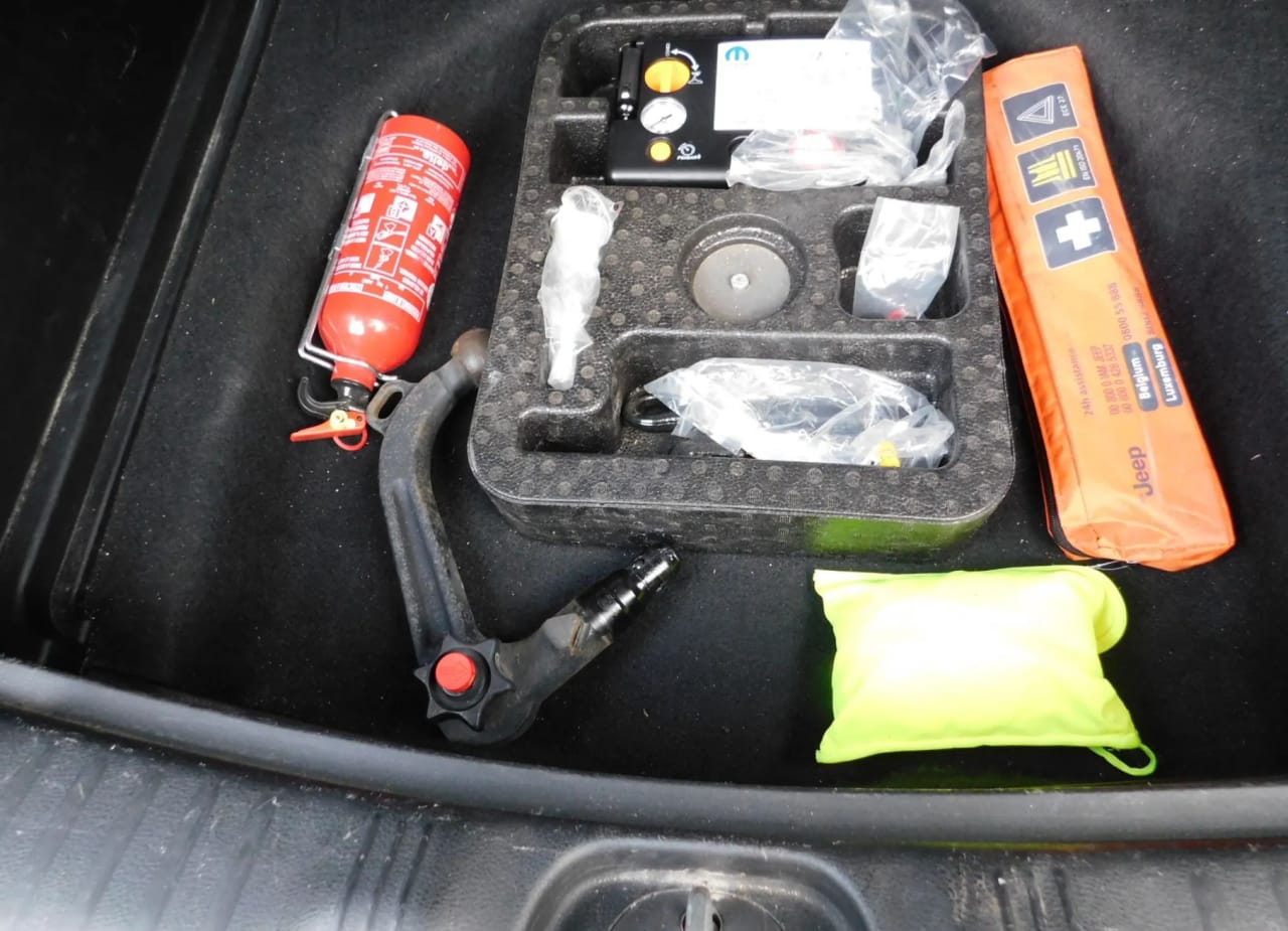 Zdjęcie oferty Jeep Compass nr. 17