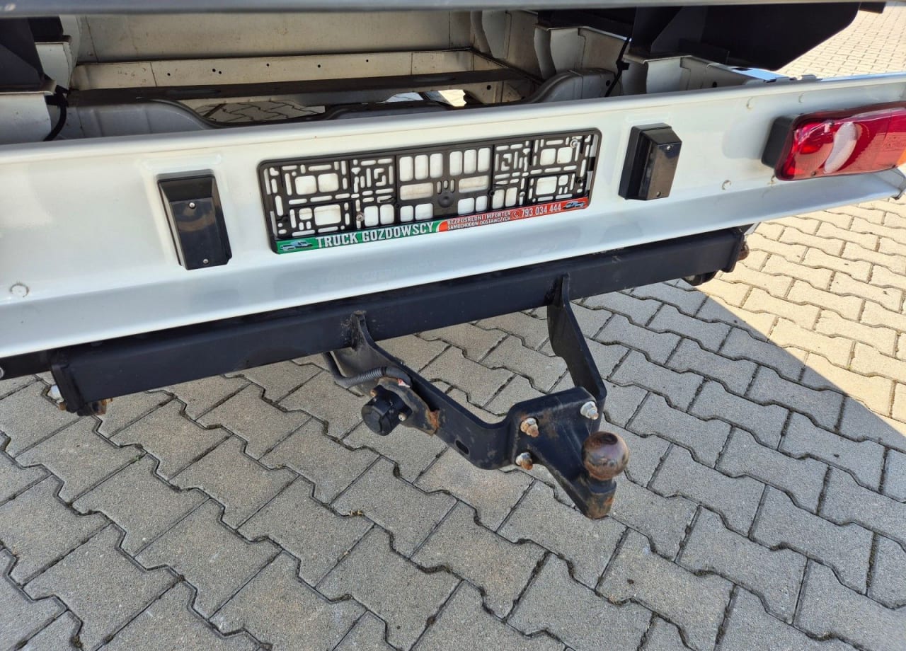Zdjęcie oferty Peugeot Boxer DoKa *89999zł NETTO* 2,2HDi/165KM nr. 10