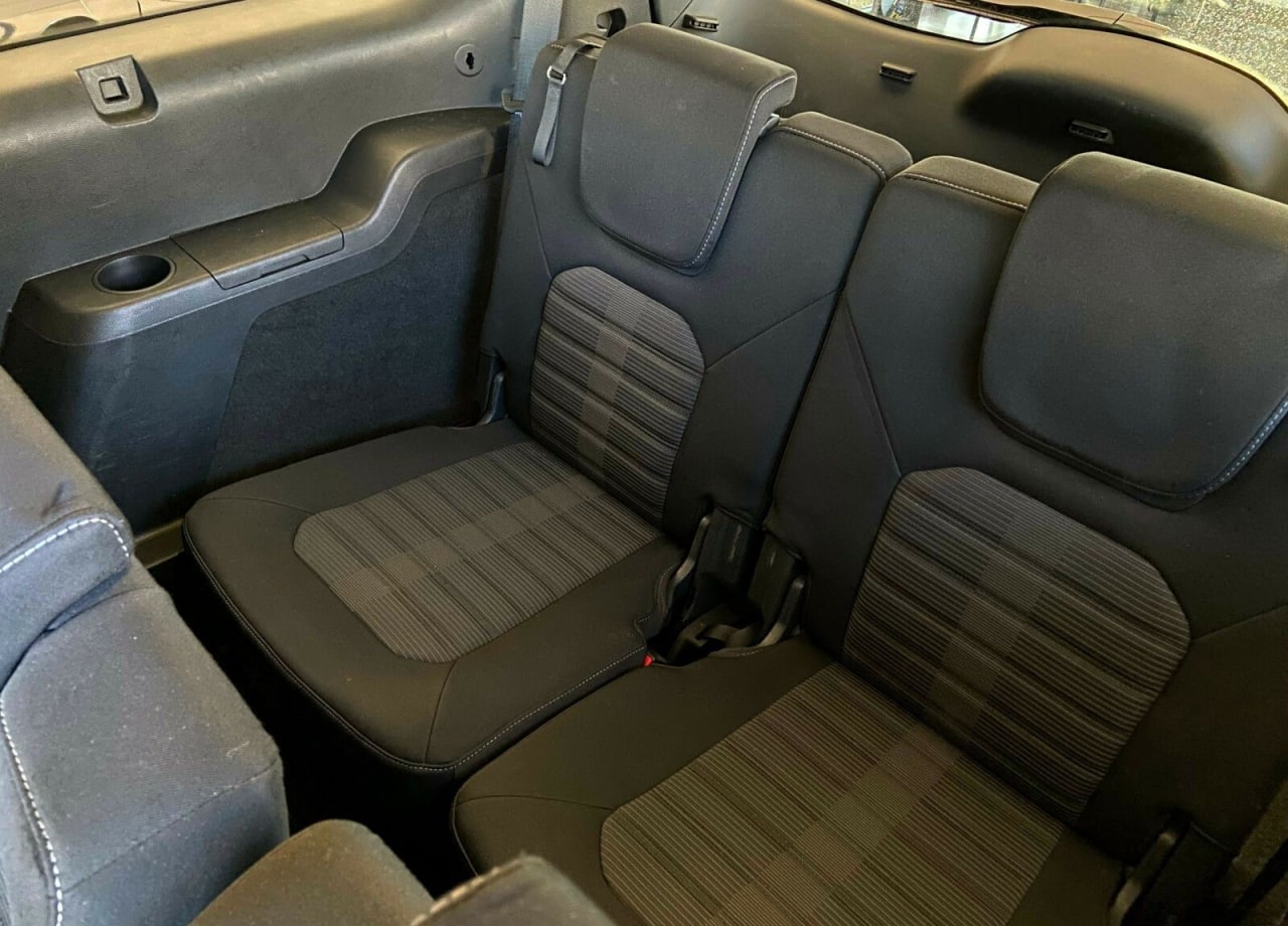 Zdjęcie oferty Ford Galaxy nr. 12