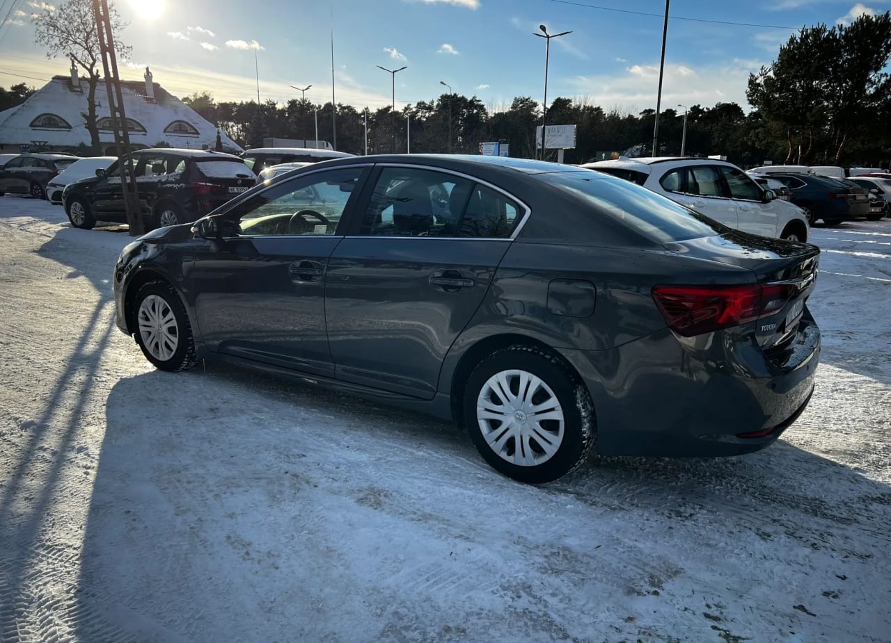 Zdjęcie oferty Toyota Avensis nr. 7