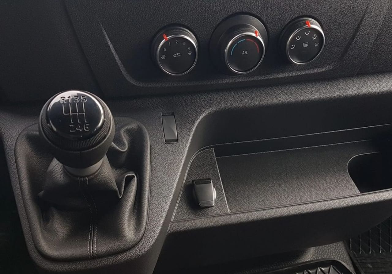 Zdjęcie oferty Renault Master WYWROTKA 6-OSÓB KIPER DOKA BLIŹNIAKI DOUBLE KABINA nr. 36