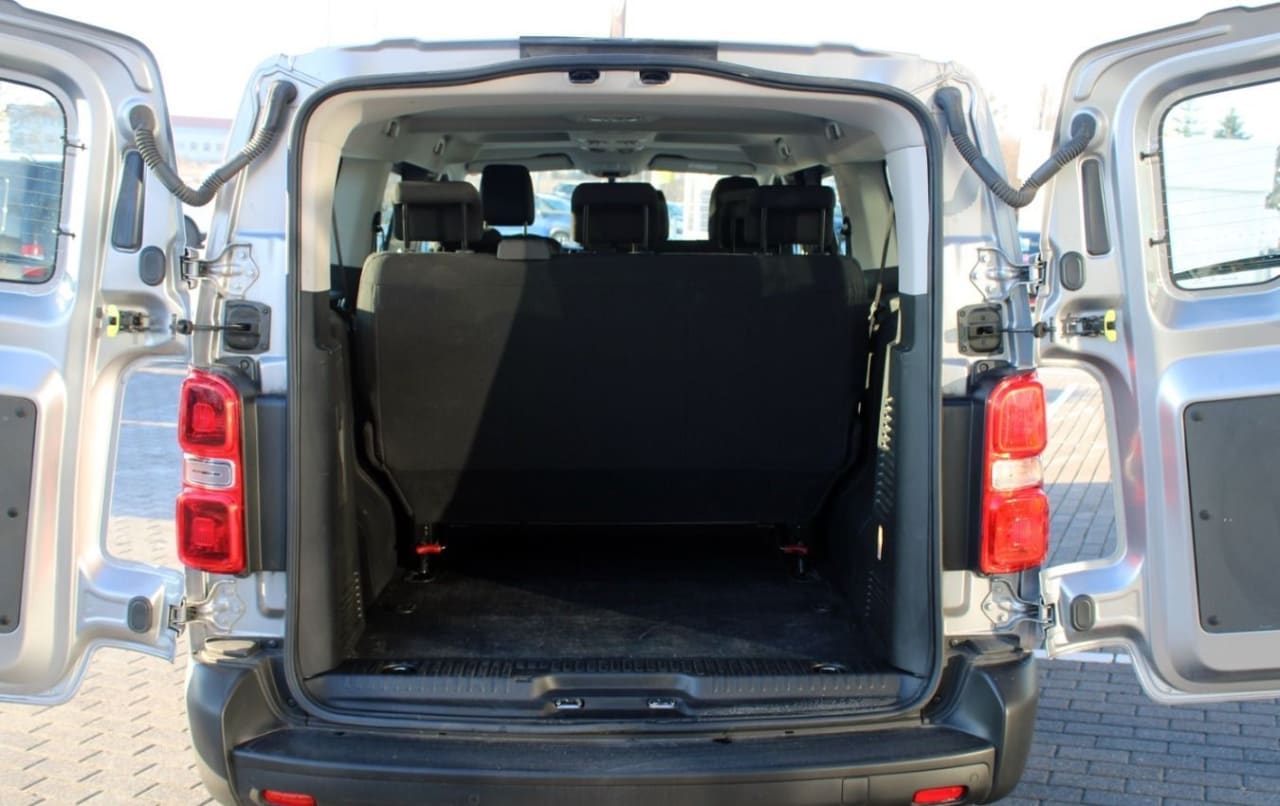 Zdjęcie oferty Citroen Jumpy Combi nr. 8