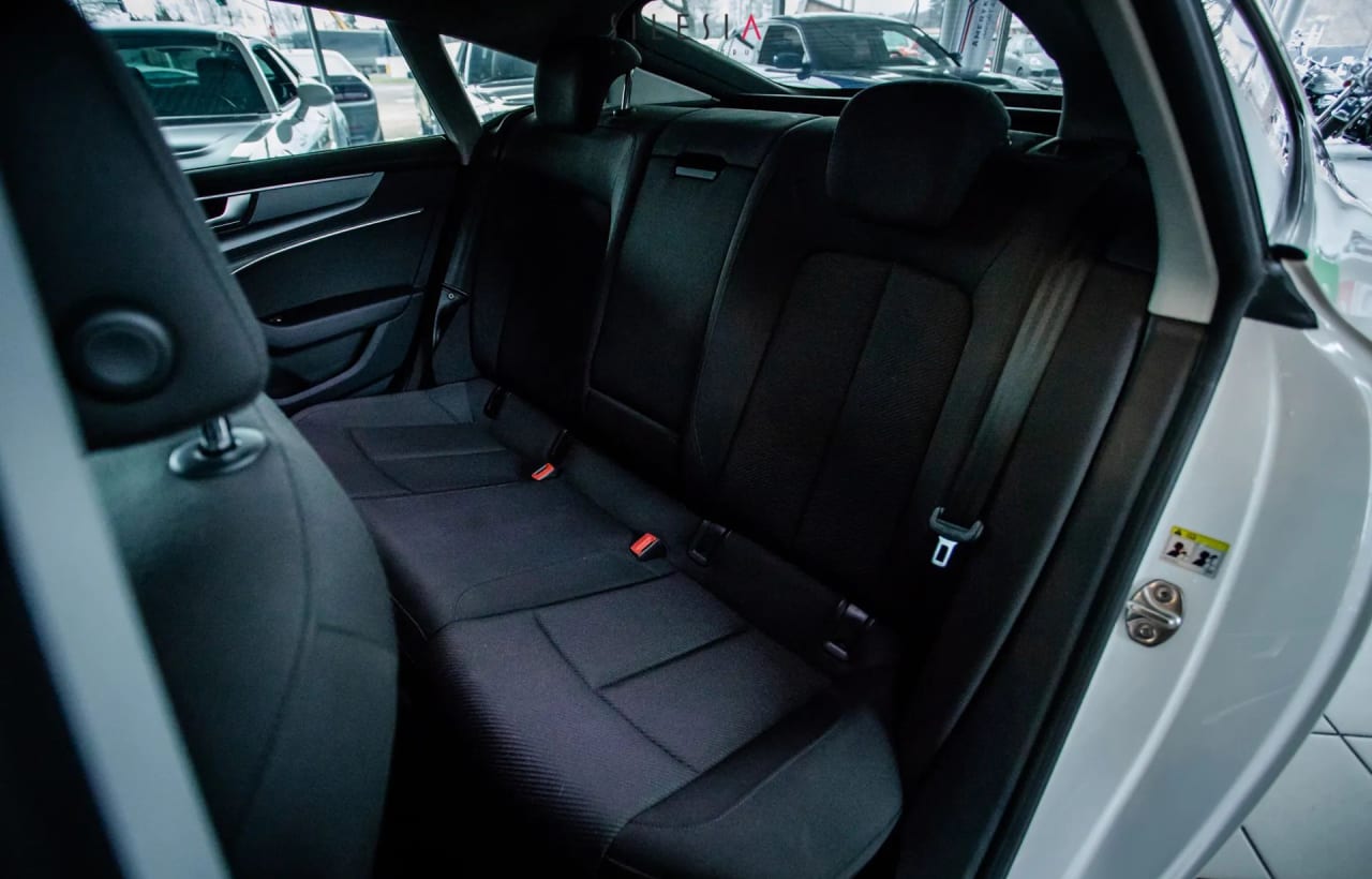 Zdjęcie oferty Audi A7 nr. 20